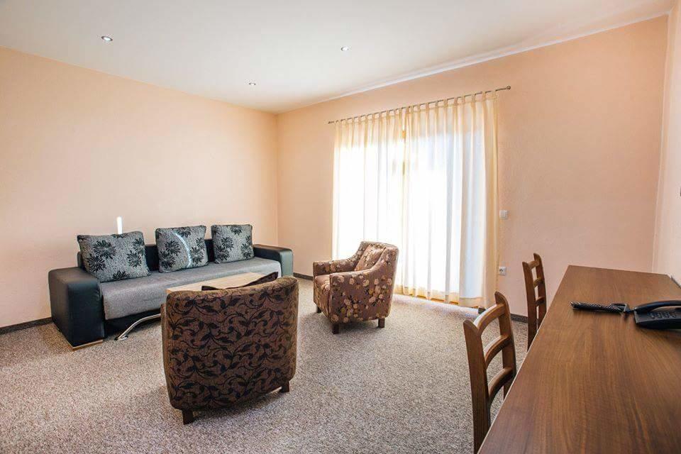 Motel Calypso טראווניק מראה חיצוני תמונה