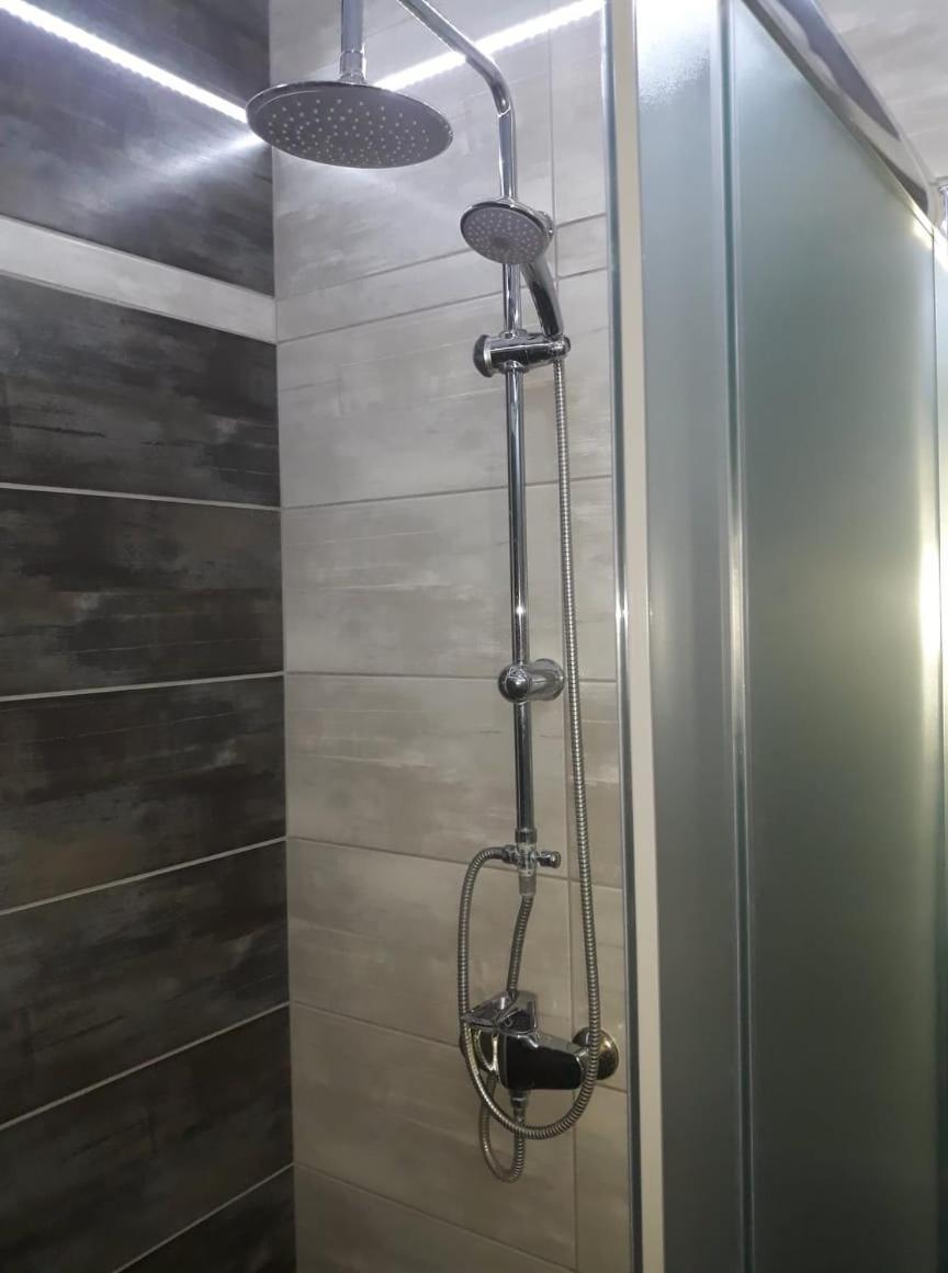 Motel Calypso טראווניק מראה חיצוני תמונה